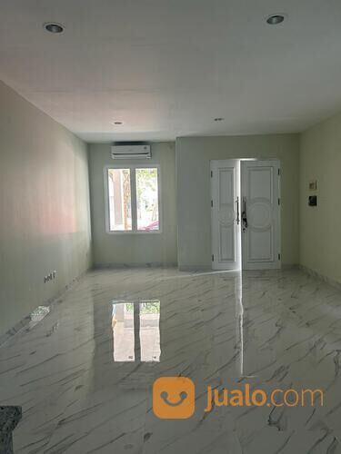 Rumah Baru di Perumahan Grand Taruma, Karawang