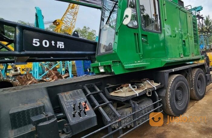 Mobile Crane Rangka Nissan Kapasitas 50 Ton