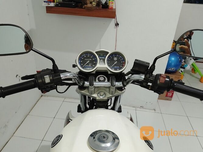 Yamaha Vixion Old 2012 Albino