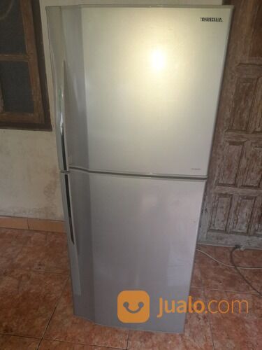Kulkas 2 pintu Toshiba normal nego antar cod