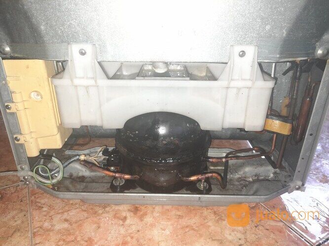 Kulkas 2 pintu Toshiba normal nego antar cod