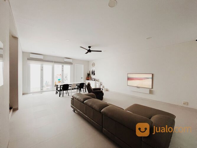 RUMAH FULL FURNISHED LOKASI Rumah AVANI INIKA ISLAND BSD cCity