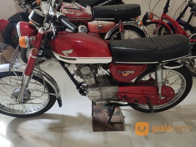 Motor second Honda CB 100 thn'76 Original, mulus.