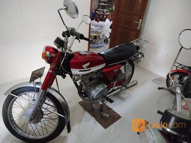 Motor second Honda CB 100 thn'76 Original, mulus.