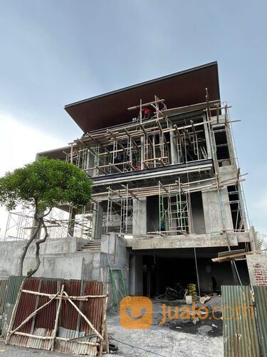 Rumah Waterfront Citraland New PRIVATE Pool , Basketball Court, GYM room