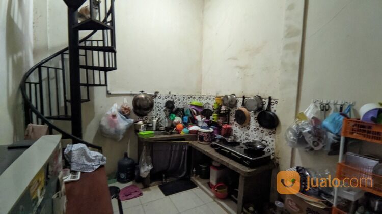 (BWI A.377) Rumah di Perum BMI Blok Penataran No. 17 Maron Kec. Genteng - Banyuwangi