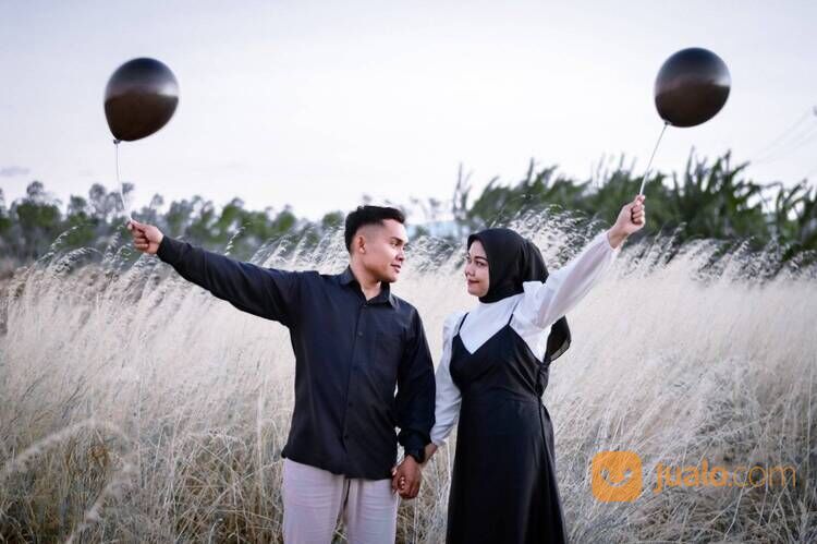 Jasa Photographer Lamaran, Prewedding & Wedding
