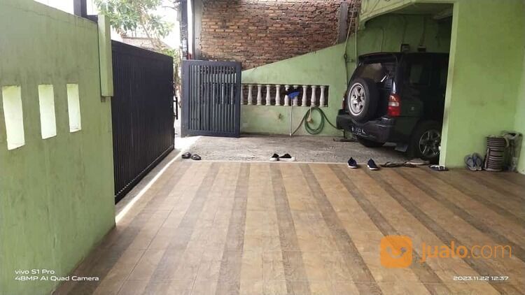 Rumah Beserta 4 Kontrakan Dekat Jalan Raya Ujung Harapan Bekasi