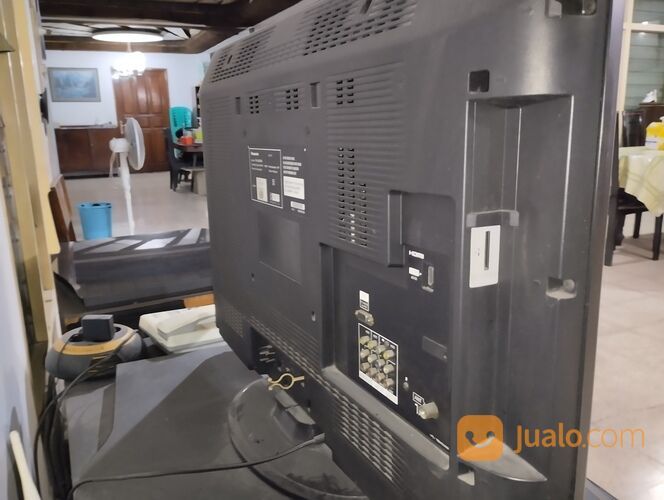 TV Second Merk Panasonic 32 Inch