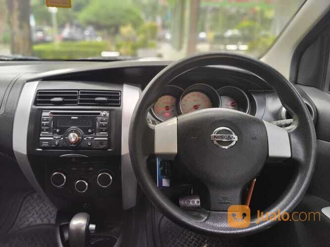 NISSAN LIVINA X GEAR 2011
