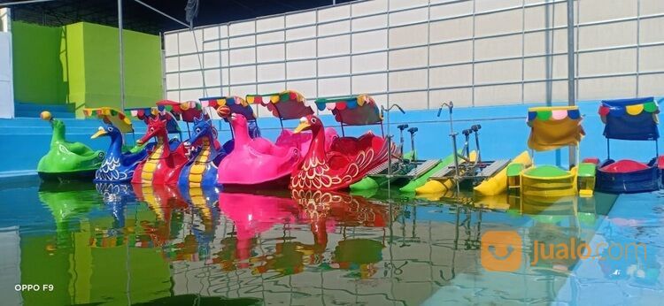 bebek kayuh wahana air