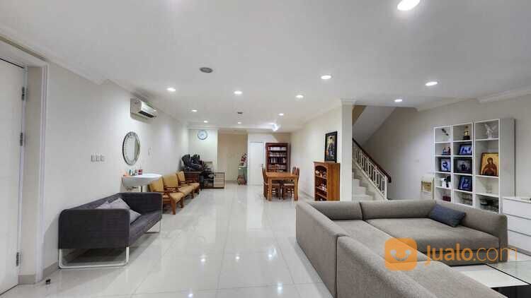 Rumah mewah di Cluster Amethyst Gading Serpong