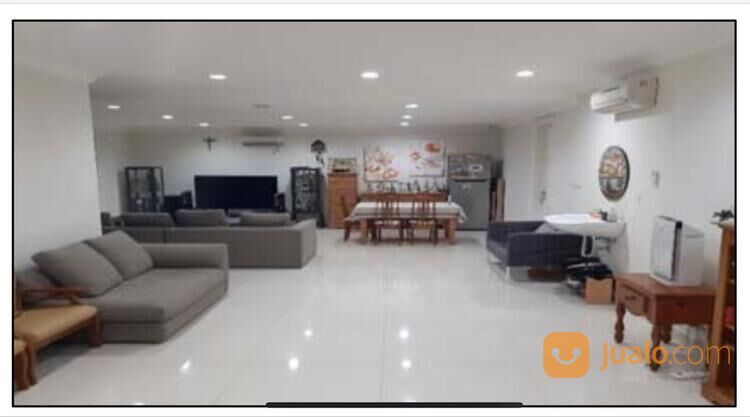 Rumah mewah di Cluster Amethyst Gading Serpong