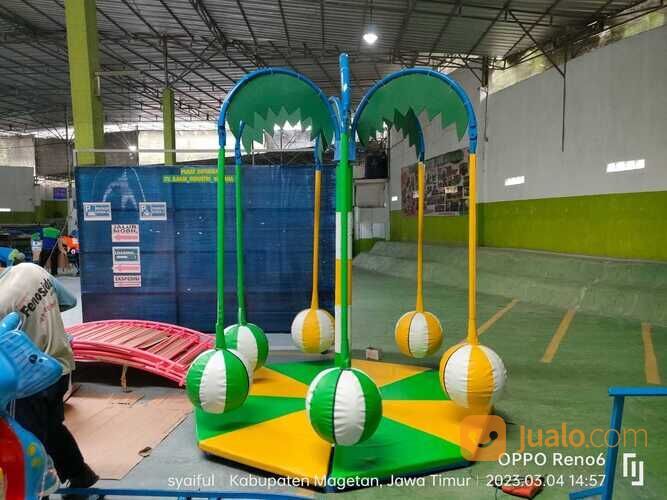 playground coconut palm