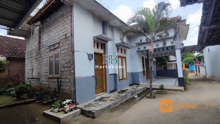 Rumah di Kauman Dekat Pasar Kalangbret Tulungagung Halaman Luas