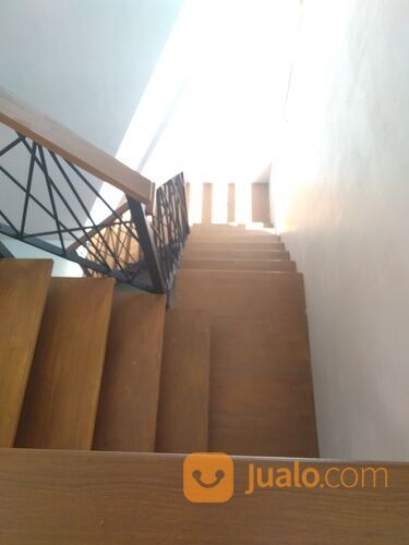 Tangga besi kayu minimalis sidoarjo