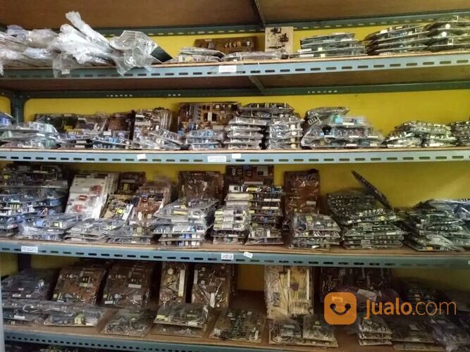 SERVIS TV TERDEKAT - BERGARANSI - TEKNISI PROFESIONAL
