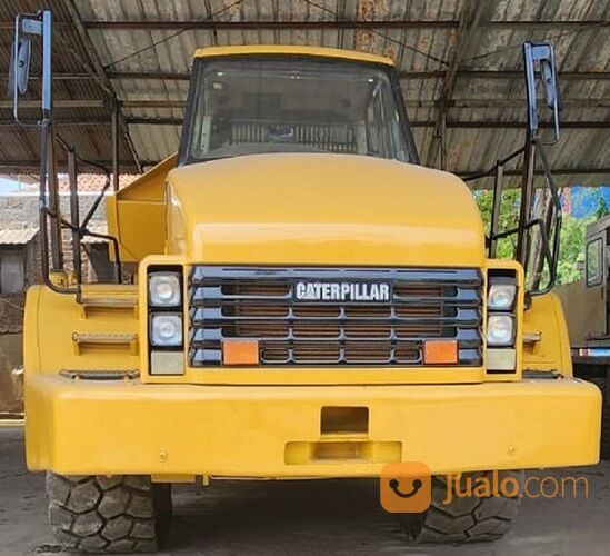 Articulated Dump Truck Caterpillar model 740