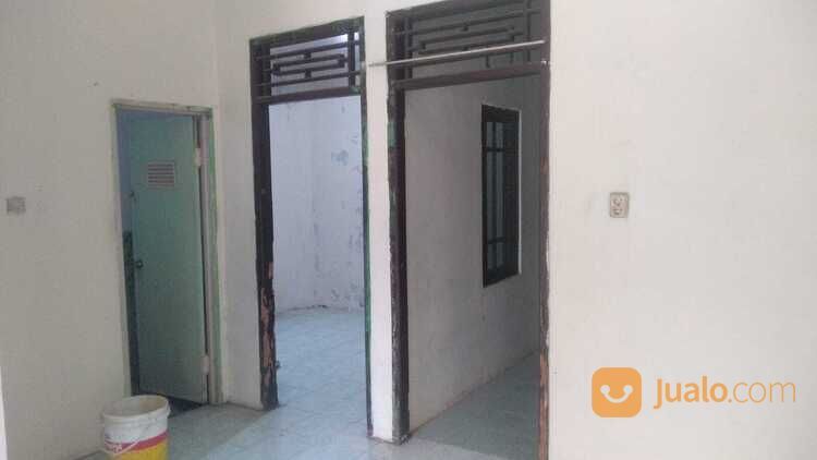 Rumah Minimalis di Komplek Batan Indah, Setu Serpong, Tangsel