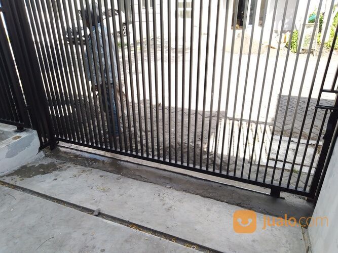 Pagar minimalis modern besi hollow / pagar besi simple murah