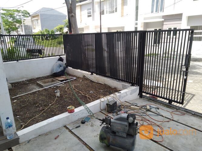 Pagar minimalis modern besi hollow / pagar besi simple murah