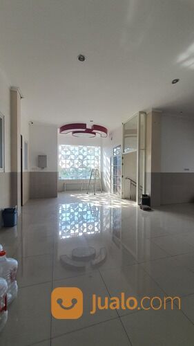 Ruko Siap Pakai Di Nol Raya Merr Berada Di Deretan Starbuck Dan Superindo Parkiran Luas