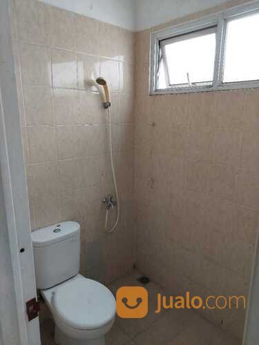 Rumah besar 5 kamar di Talaga Bestari cluster fluora