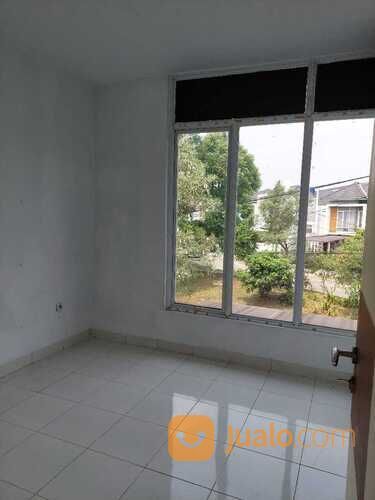 Rumah besar 5 kamar di Talaga Bestari cluster fluora