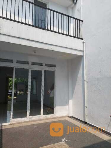 Rumah besar 5 kamar di Talaga Bestari cluster fluora