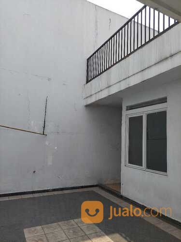 Rumah besar 5 kamar di Talaga Bestari cluster fluora