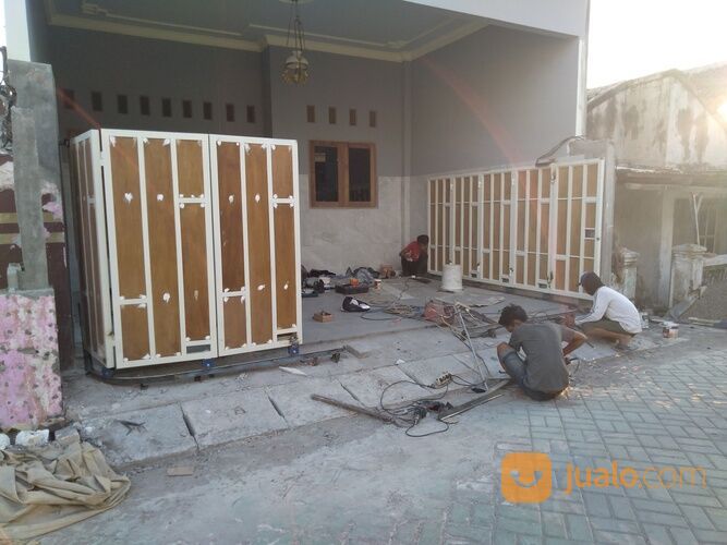 Pagar rumah minimalis / pagar conwood sidoarjo / pagar lipat tikung