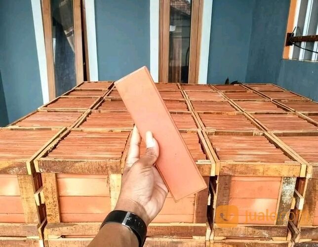 Bata tempel terakota