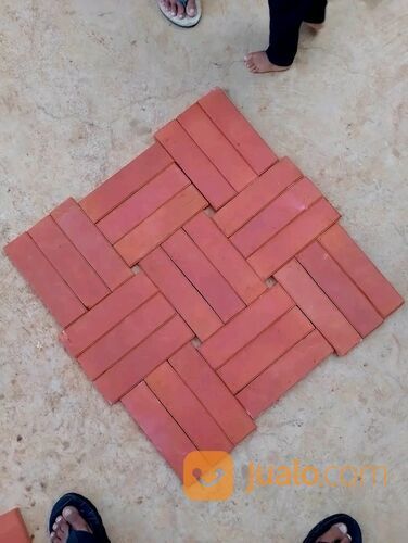 Bata tempel terakota