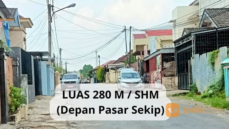 tanah strategis dekat pasar SEKIP