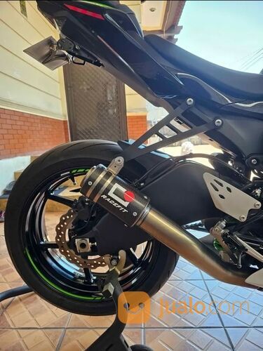 Kawasaki Zx6R 2023 plat L odo 2000