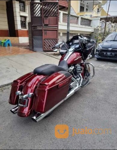 Harley Davidson Road Glide 2017 spesial M8 Vin