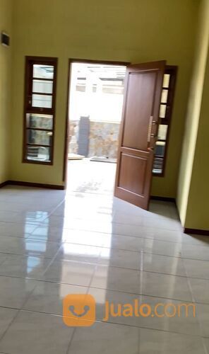 Rumah 126 m2 di Daerah Jomin Cikampek Dekat Tol Cikopo