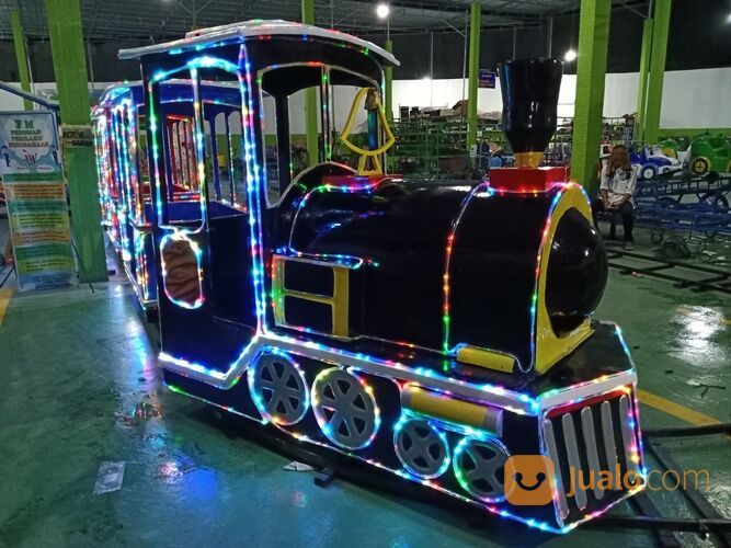 Wahana Kereta mall rel lantai wisata Mini Odong Odong kereta panggung Fiber