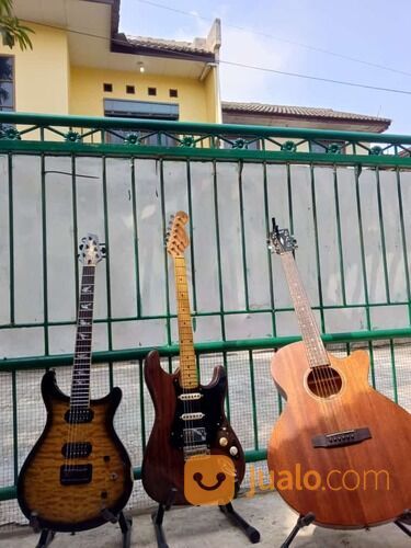 Sewa Gitar Akustik Elektrik