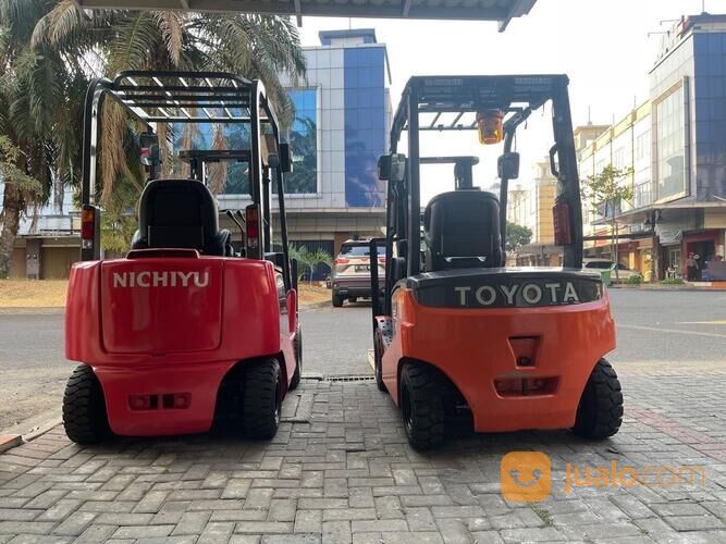 Forklift Toyota Elektrik Kapasitas 2,5 ton Bekas Paling Laris