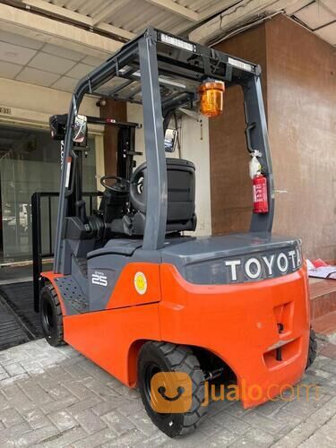 Forklift Toyota Elektrik Kapasitas 2,5 ton Bekas Paling Laris