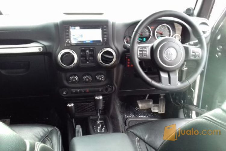 Jeep Wrangler Rubicon Asli 3.6 AT 2013 nik13 Hitam Km15rb
