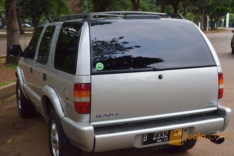 Opel Blazer Sport tahun 2002