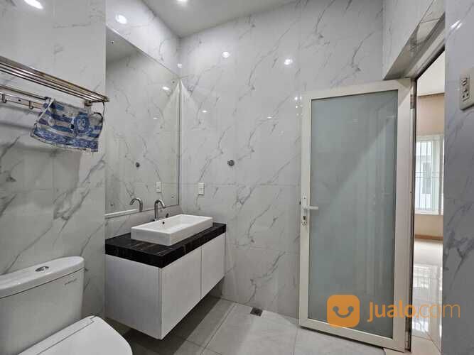 KOMPLEK PLATINUM GARDEN JL BRIGJEN KATAMSO MEDAN SANGAT TERAWAT DAN BAGUS SEKALI LUX