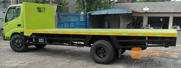 Hino Dutro 136 HD Cargo - HDL, Cargo Heavy Duty Truck 6 Ban Untuk Segala Kondisi Medan