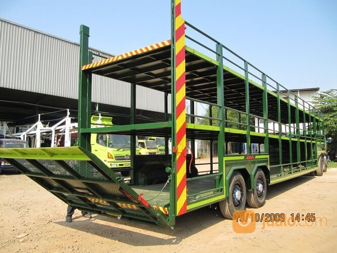 Hino Euro 4 Trailer SG 280 J 4x2 , Rajanya angkutan peti kemas 20 - 40 feet