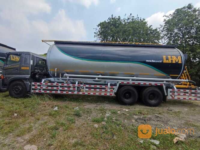 Hino Ranger FL 280 JT 6x2 Euro 4, truk tangki tronton daya angkut maksimal (Kondisi Baru)