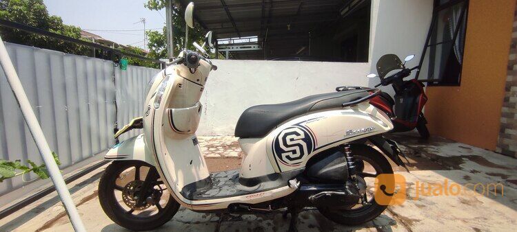 For S4le F4st Honda Scoopy FI Cream Tahun 2014