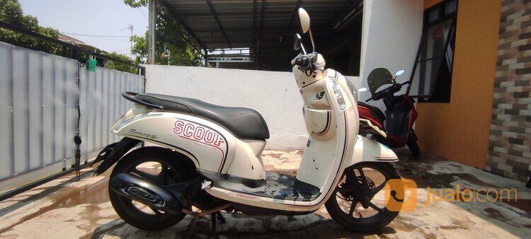 For S4le F4st Honda Scoopy FI Cream Tahun 2014