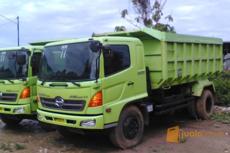 Hino 235 Ti dump